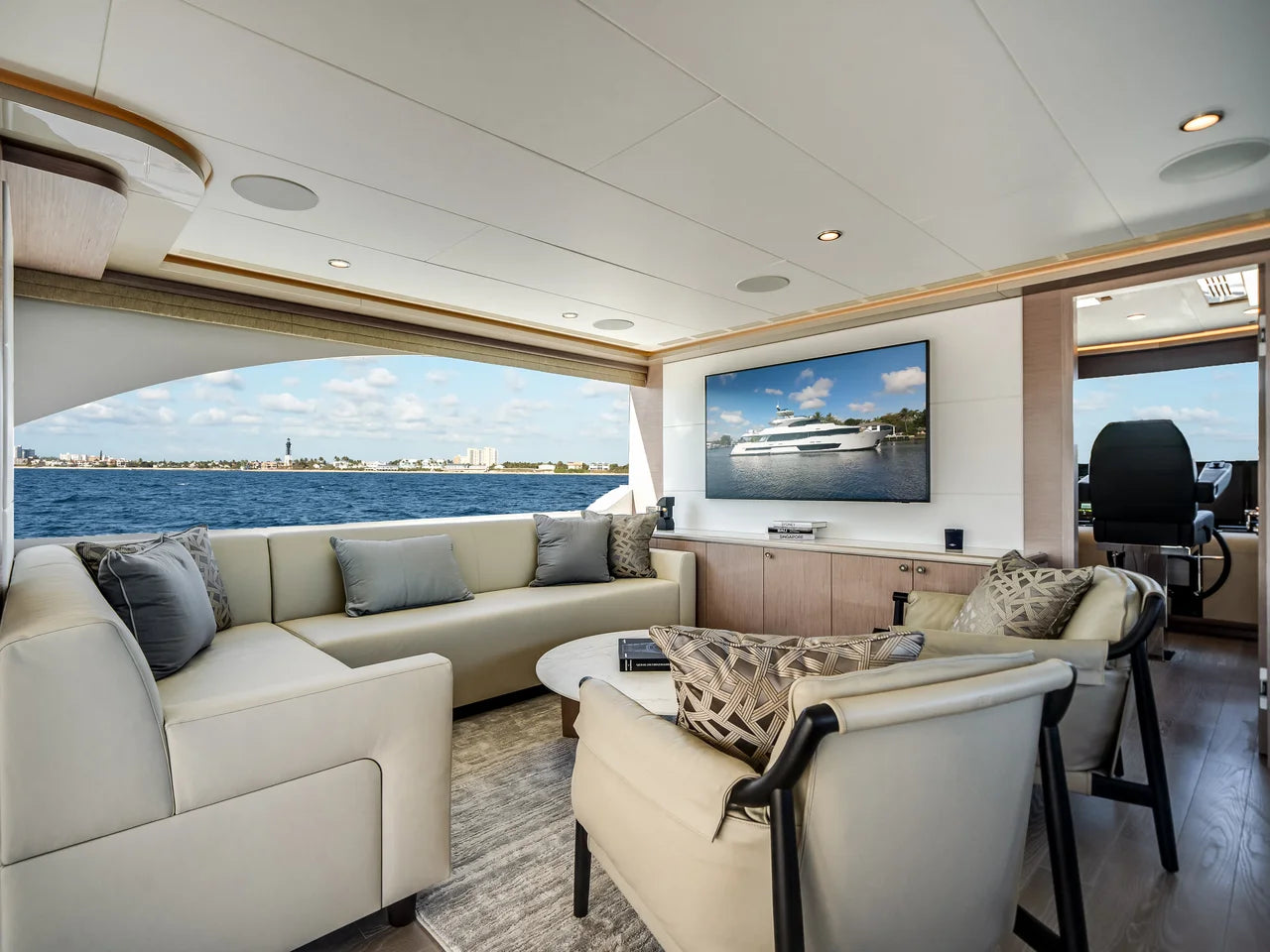 2026 Ocean Alexander 37L 120.0 feet, Clearwater, Florida #55