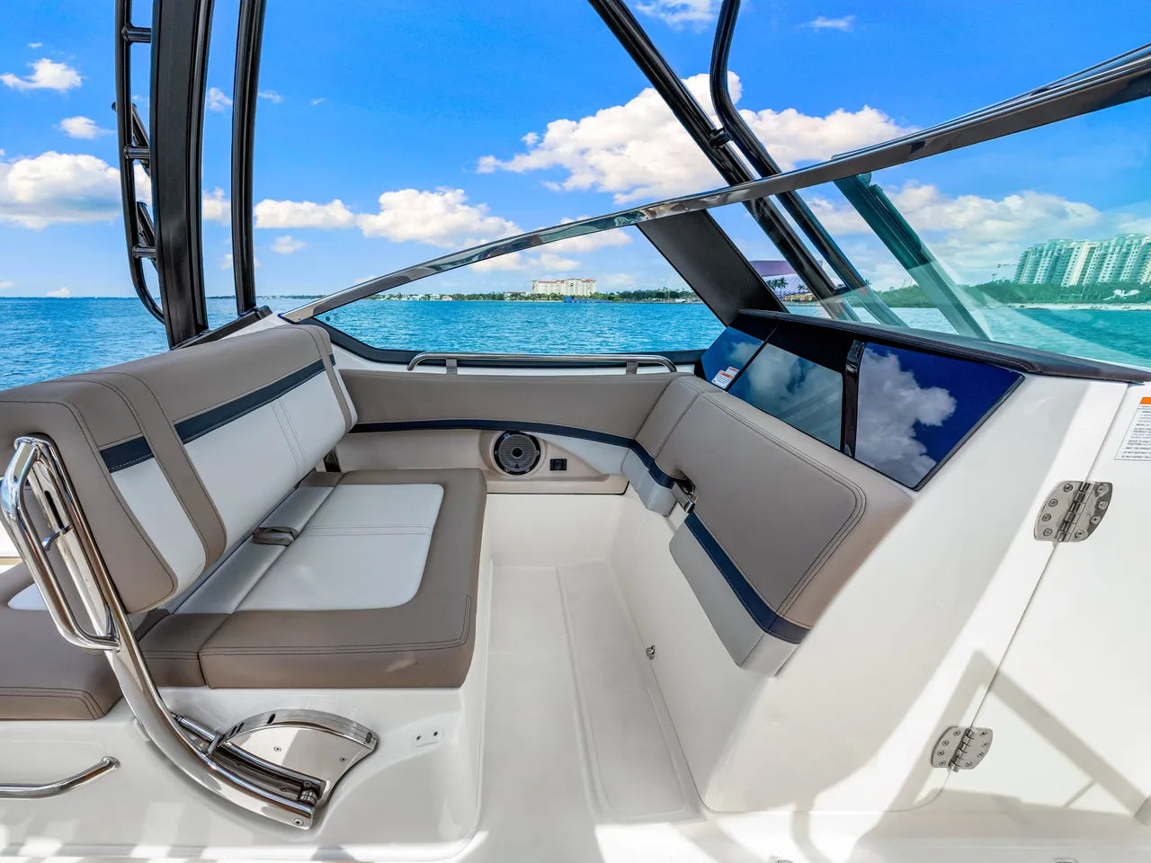 2026 Boston Whaler 240 Vantage 24.0 feet, Clearwater, Florida #25
