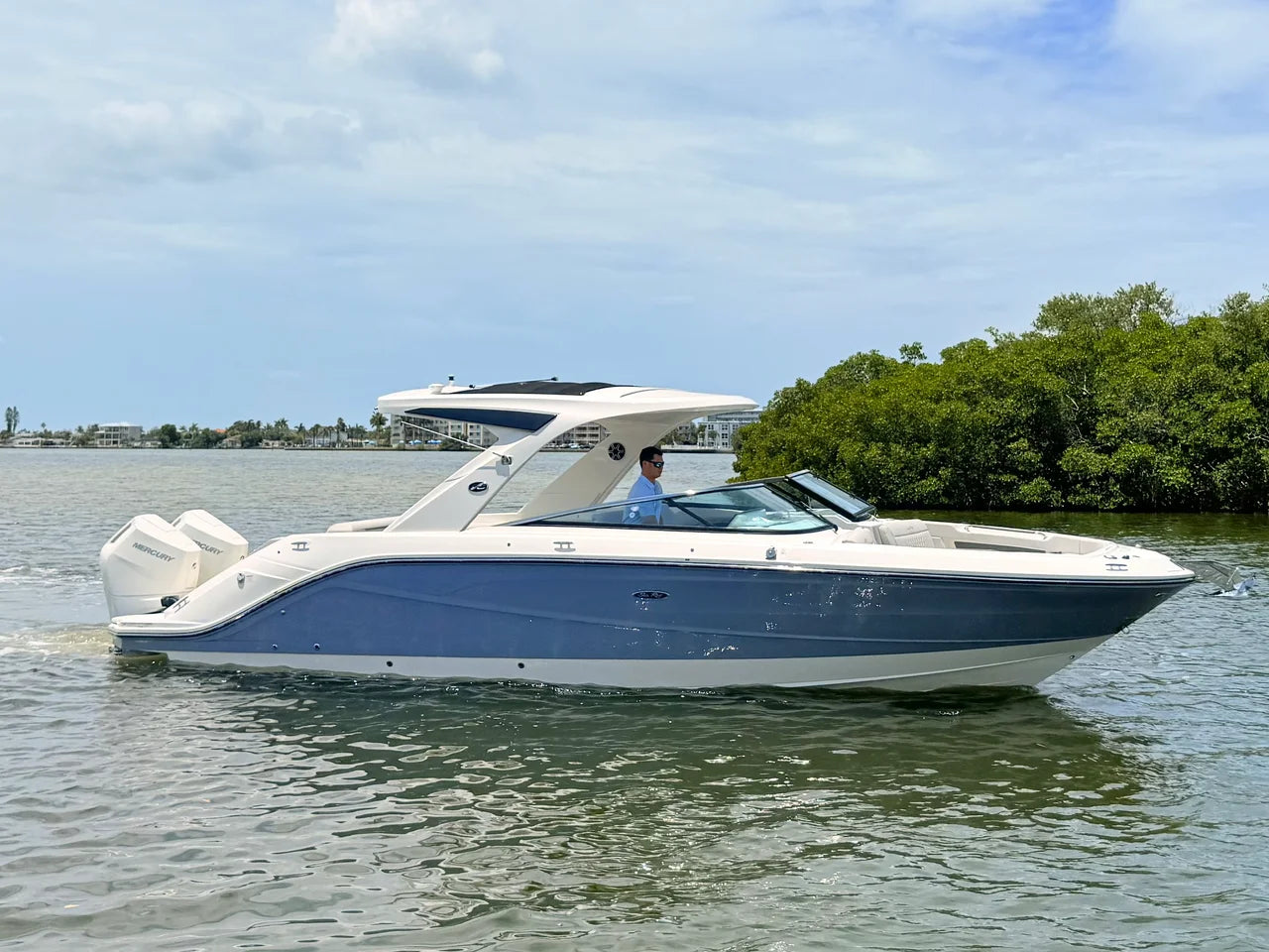 2026 Sea Ray SLX 310 Outboard 31.0 feet, Clearwater, Florida #1