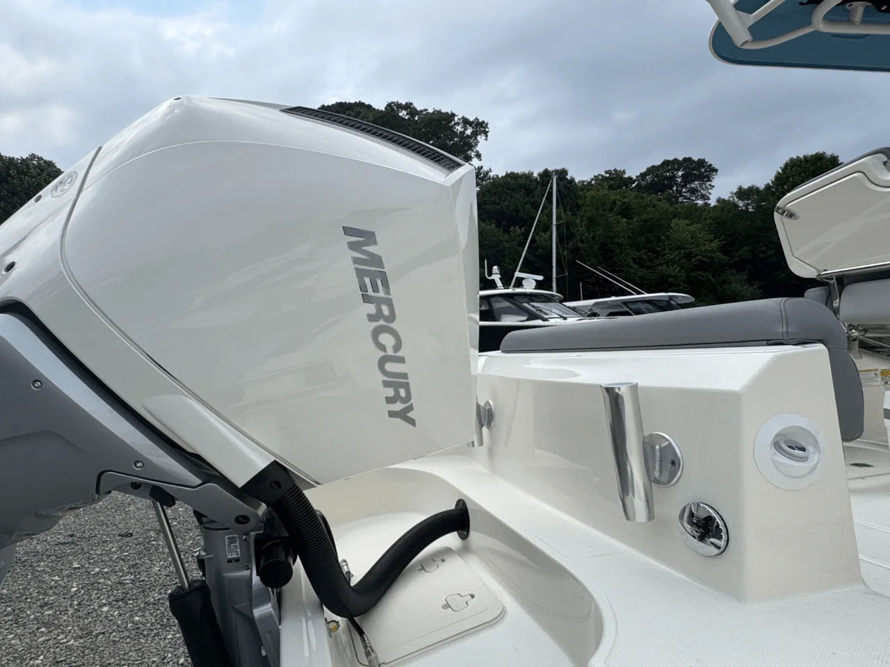 2026 Boston Whaler 230 Outrage 23.0 feet, Clearwater, Florida #5