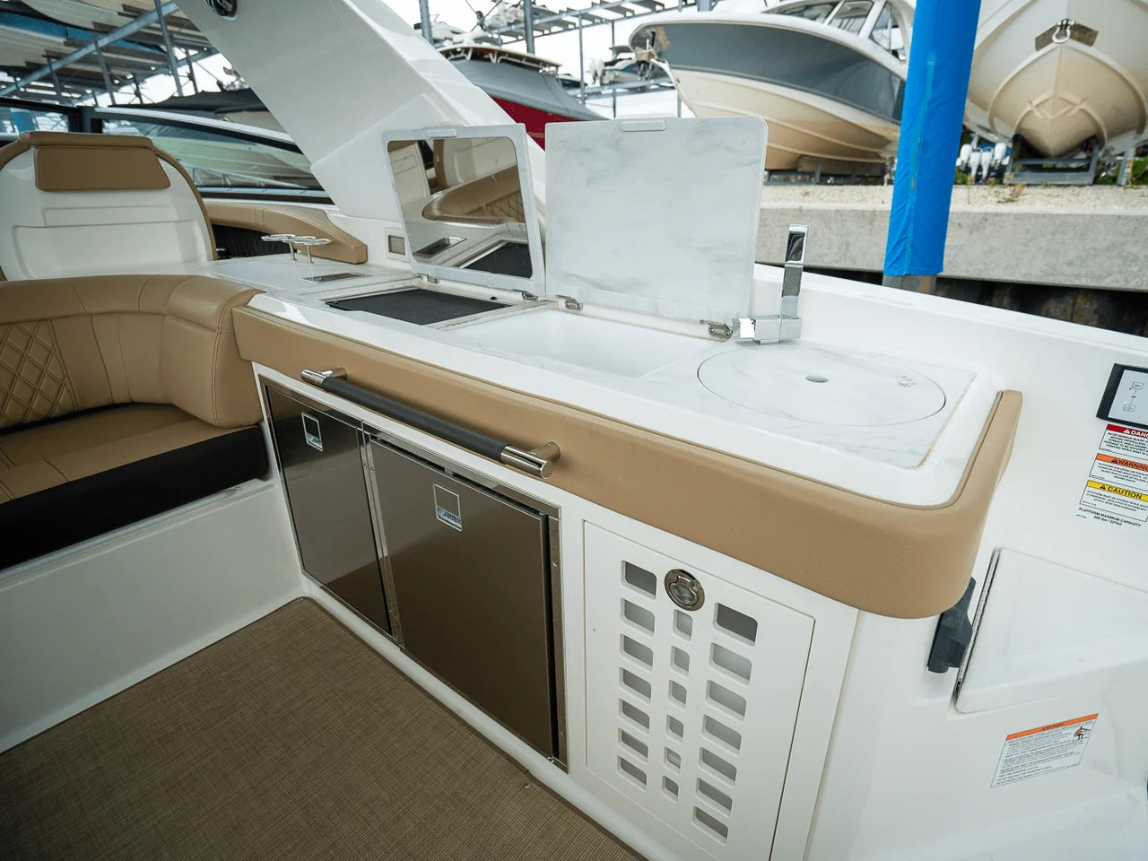 2025 Sea Ray SLX 400 Outboard 40.0 feet, Clearwater, Florida #11