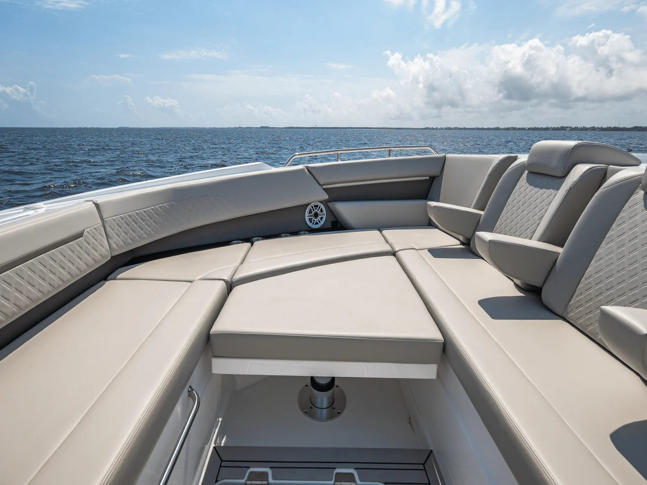 2025 Cruisers Yachts 50 GLS 50.0 feet, Clearwater, Florida #57