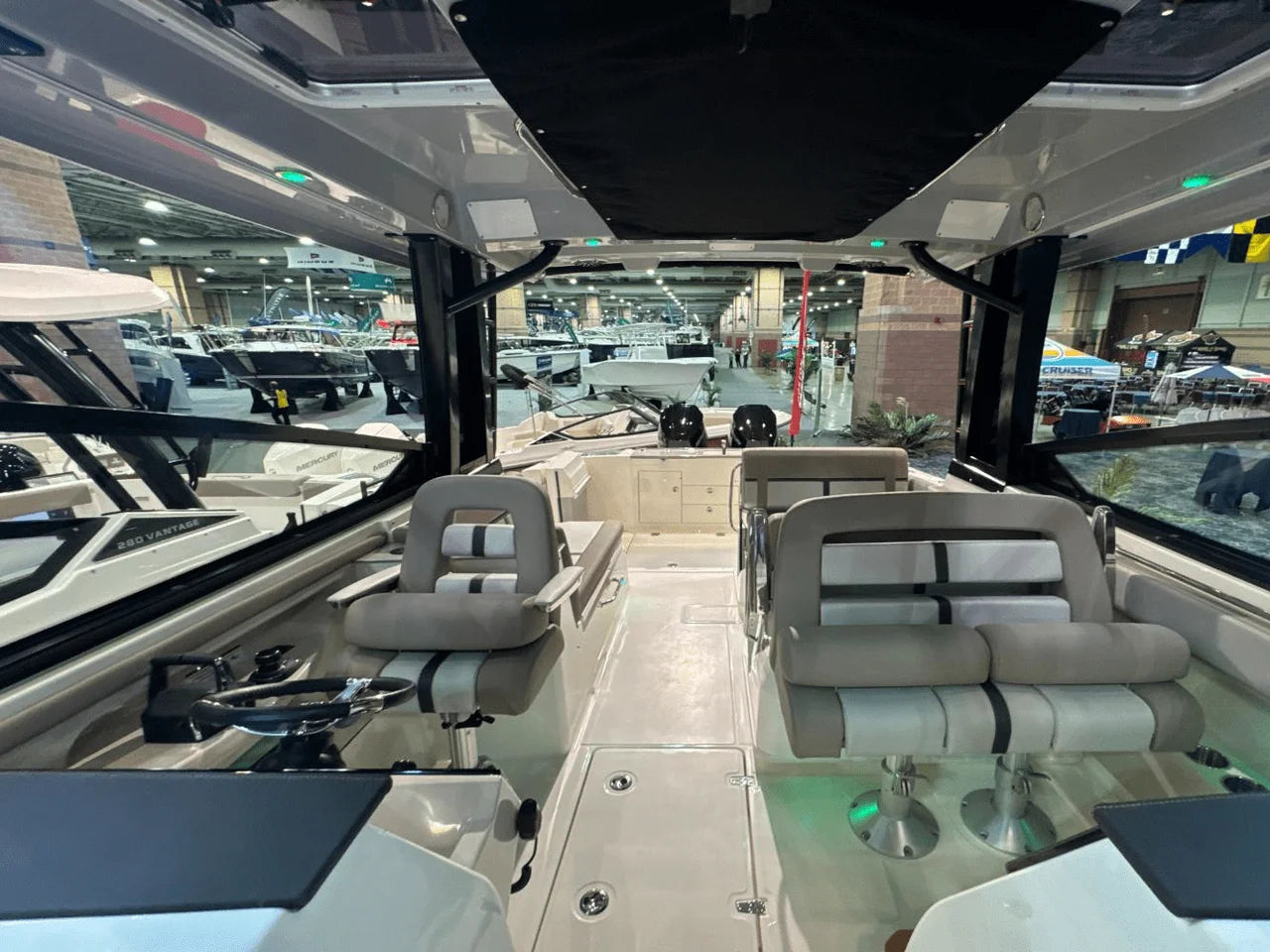 2025 Boston Whaler 330 Vantage 33.0 feet, Clearwater, Florida #28