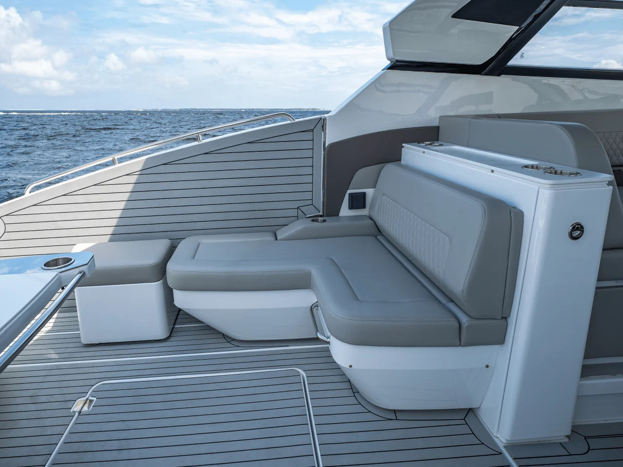 2025 Cruisers Yachts 50 GLS 50.0 feet, Clearwater, Florida #25
