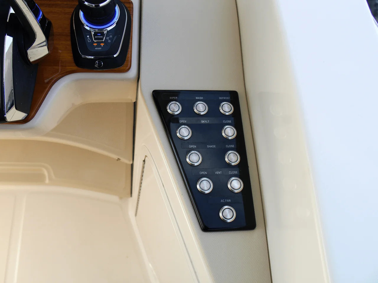 2025 Boston Whaler 380 Realm 38.0 feet, Clearwater, Florida #40