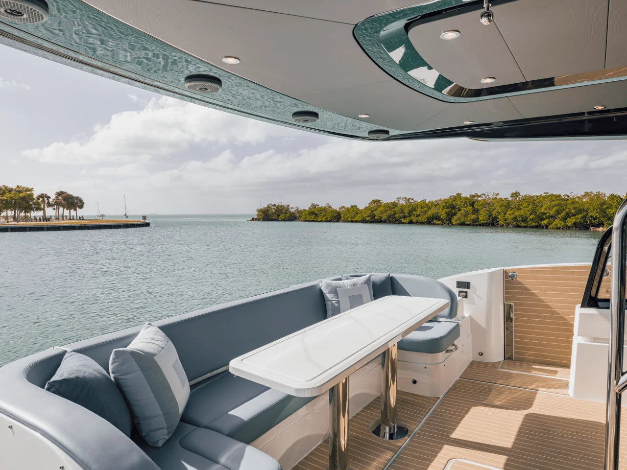 2027 Cruisers Yachts 57FLY 57.0 feet, Clearwater, Florida #43