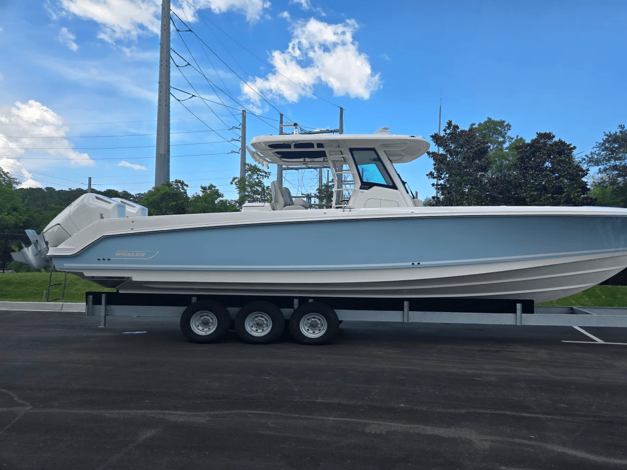2025 Boston Whaler 330 Outrage 33.0 feet, Clearwater, Florida #1