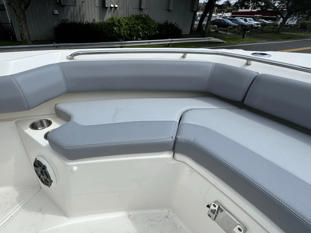 2026 Boston Whaler 250 Outrage 25.0 feet, Clearwater, Florida #23