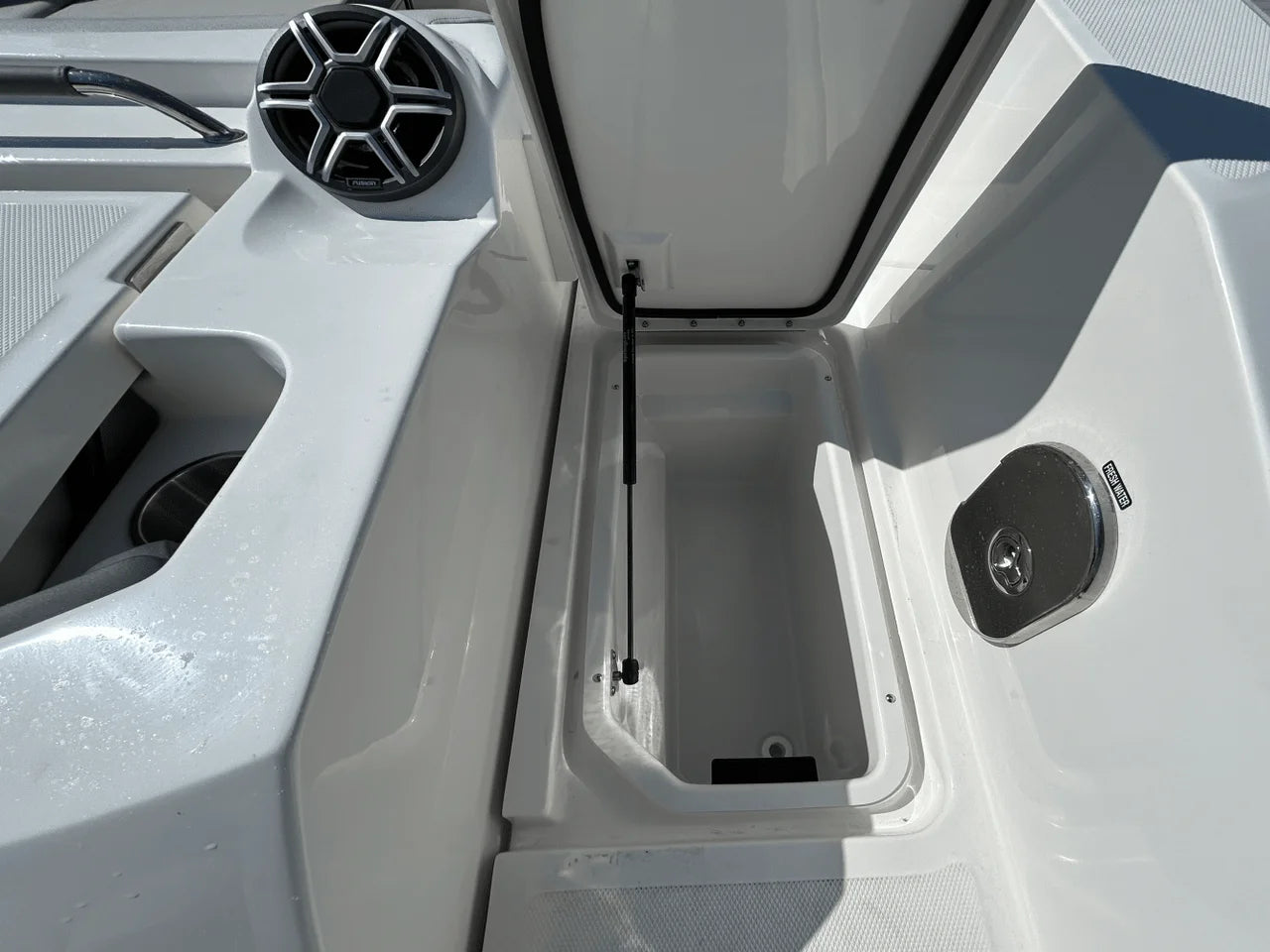 2026 Sea Ray SLX 350 Outboard 35.0 feet, Clearwater, Florida #40