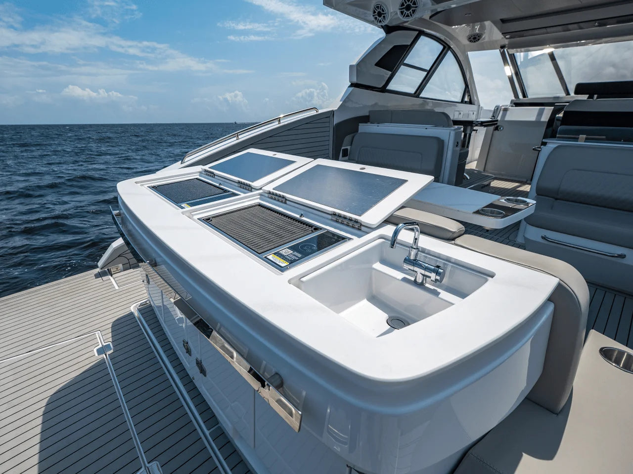 2025 Cruisers Yachts 50 GLS 50.0 feet, Clearwater, Florida #24