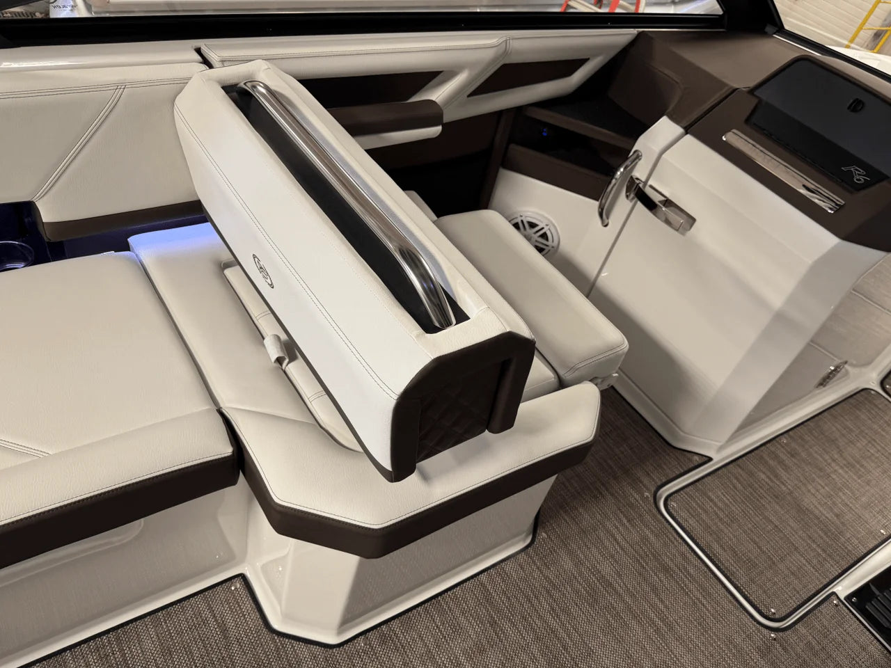 2025 Cobalt R6 Outboard 26.0 feet, Clearwater, Florida #58