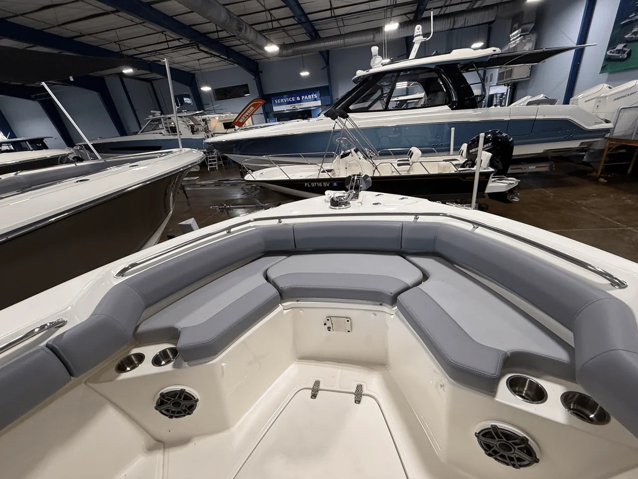 2026 Boston Whaler 250 Outrage 25.0 feet, Clearwater, Florida #10
