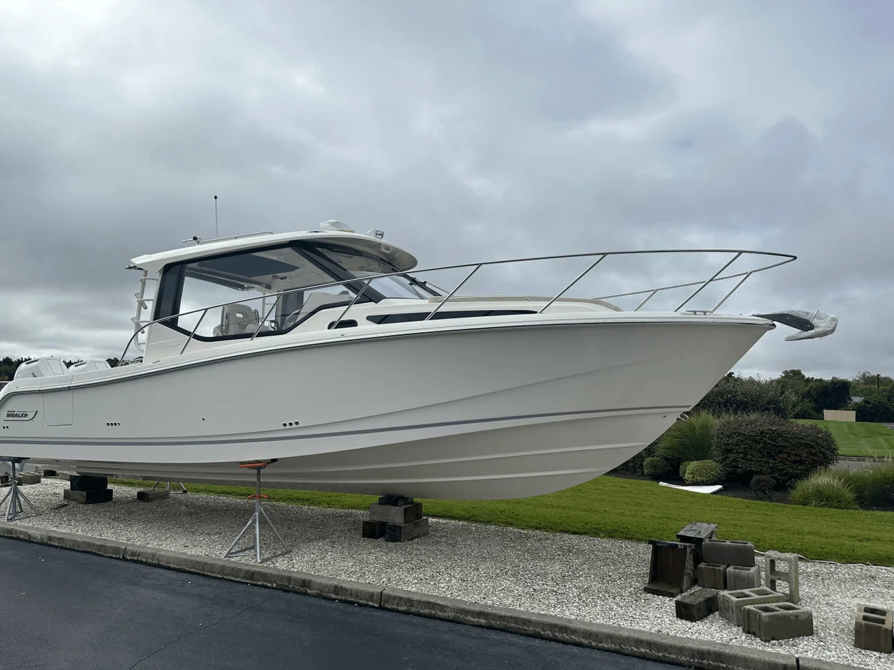 2026 Boston Whaler 325 Conquest 32.0 feet, Clearwater, Florida #8