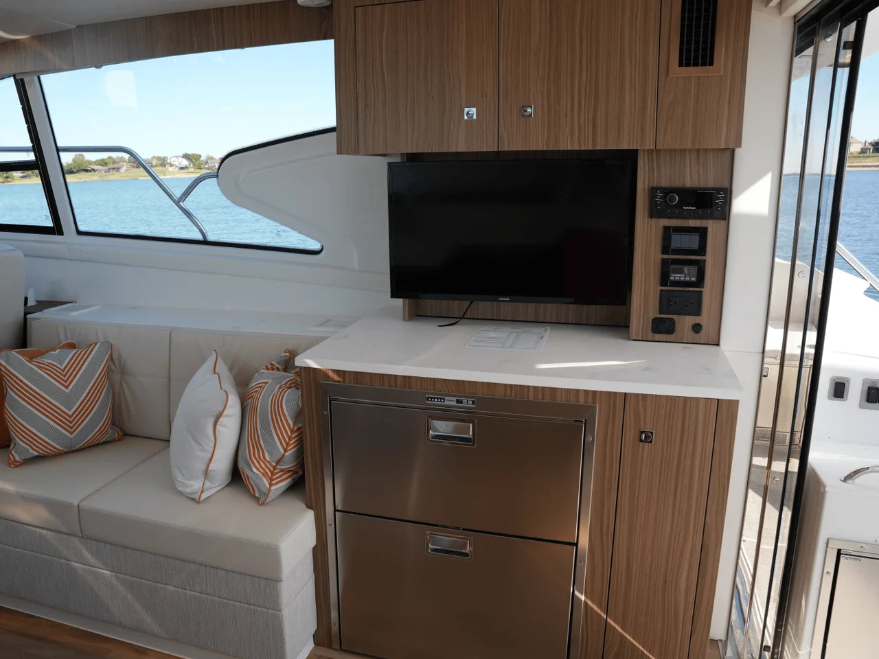 2025 Cruisers Yachts 46 Cantius 46.0 feet, Clearwater, Florida #27