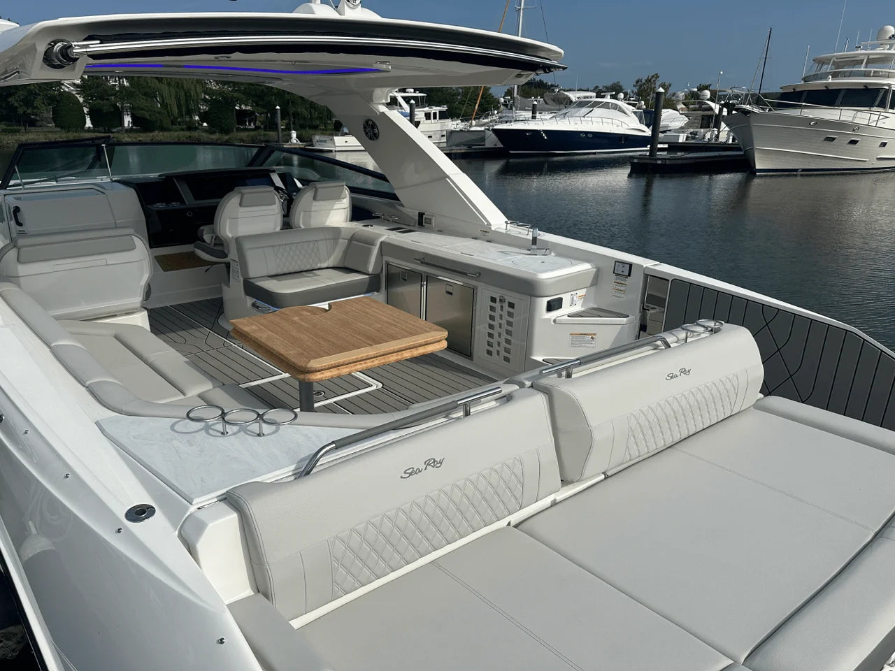 2025 Sea Ray SLX 400 Outboard 40.0 feet, Clearwater, Florida #9