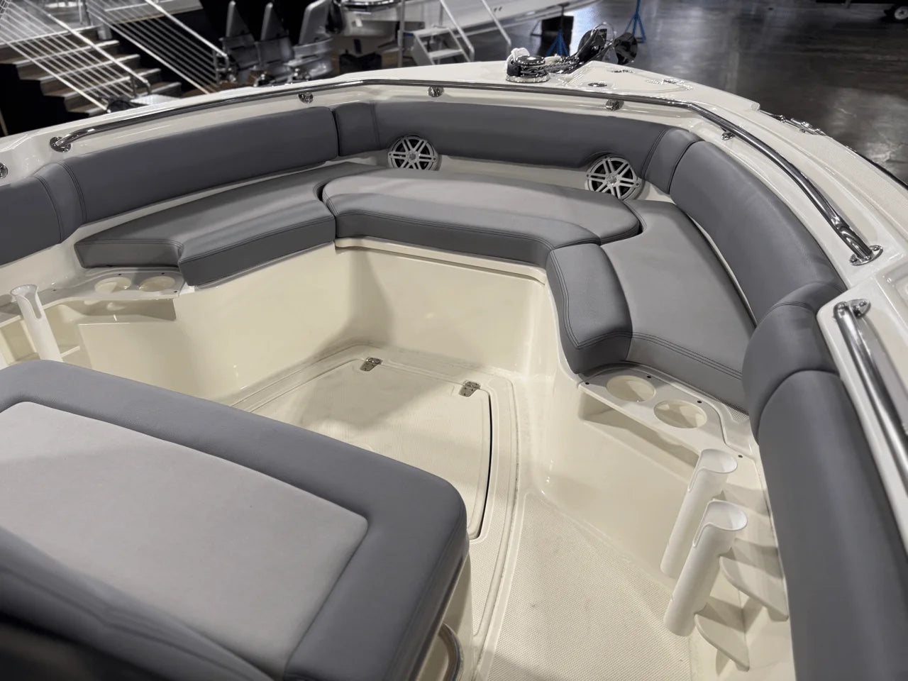 2025 Boston Whaler 230 Outrage 23.0 feet, Clearwater, Florida #12