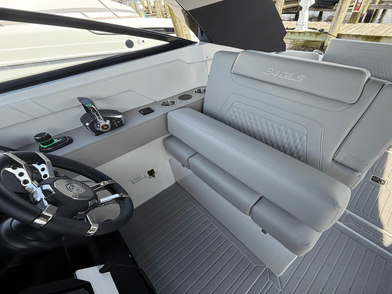 2026 Cruisers Yachts 34 GLS Outboard 34.0 feet, Clearwater, Florida #18