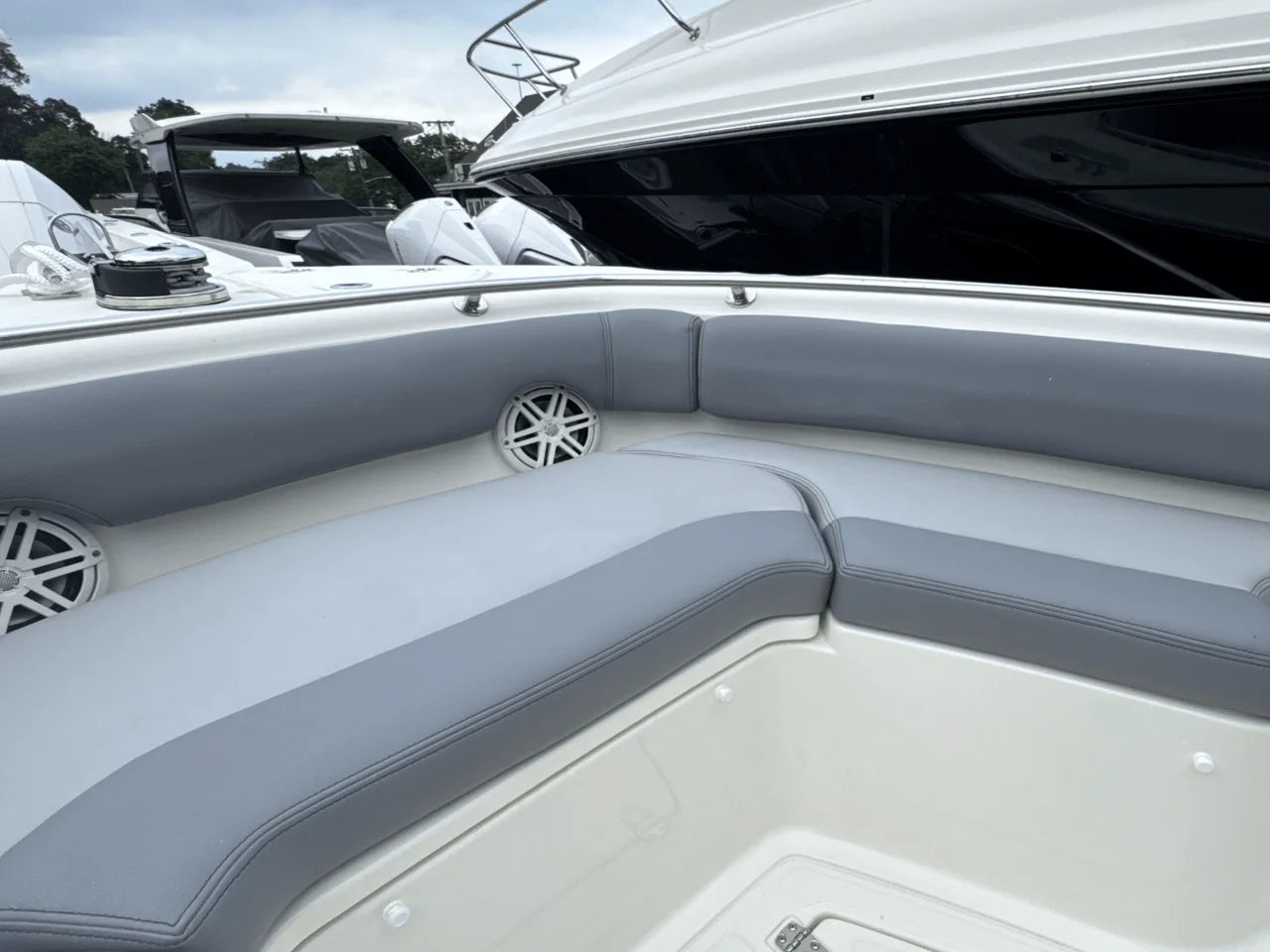 2026 Boston Whaler 230 Outrage 23.0 feet, Clearwater, Florida #44