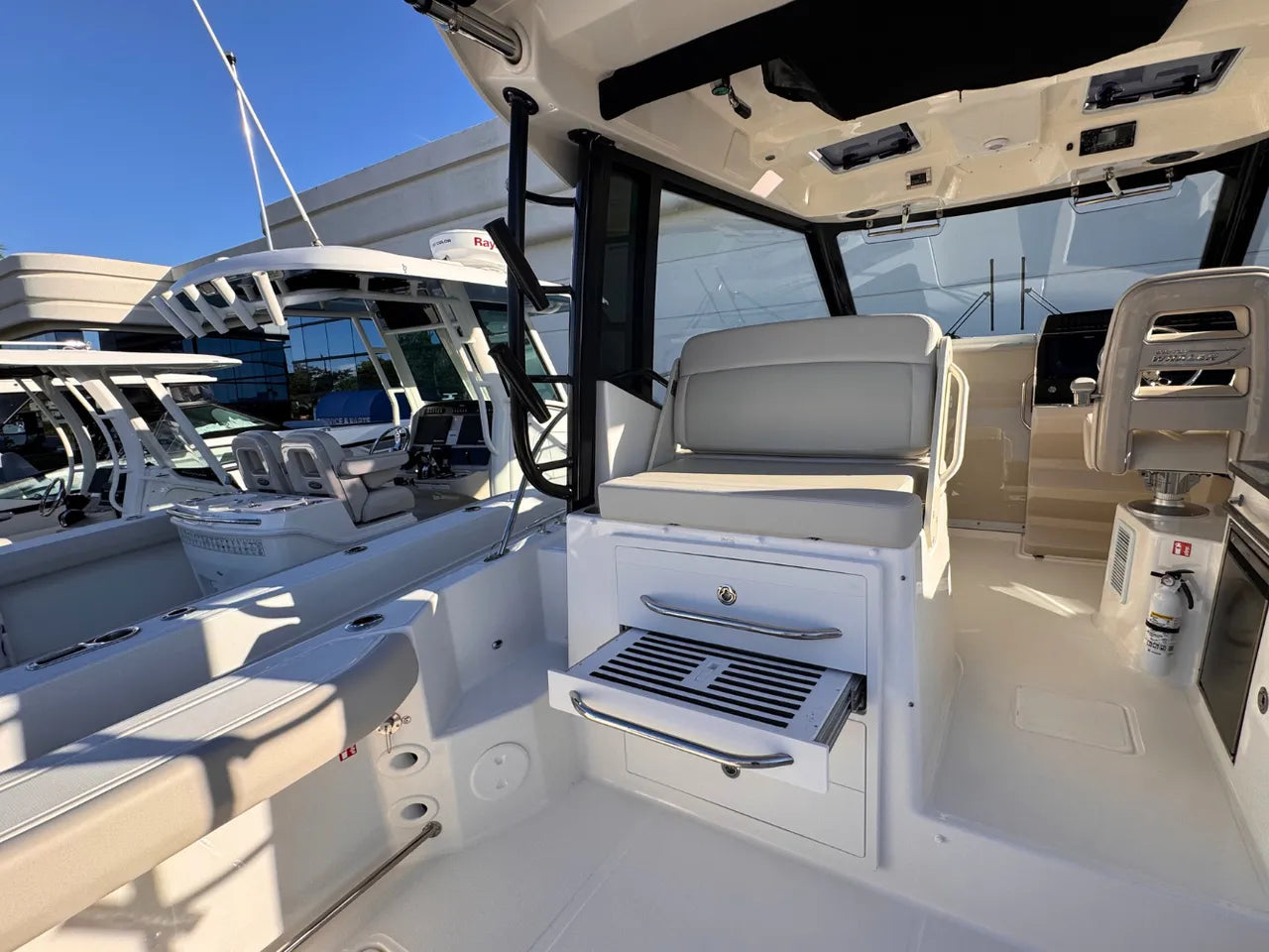 2026 Boston Whaler 325 Conquest 32.0 feet, Clearwater, Florida #18