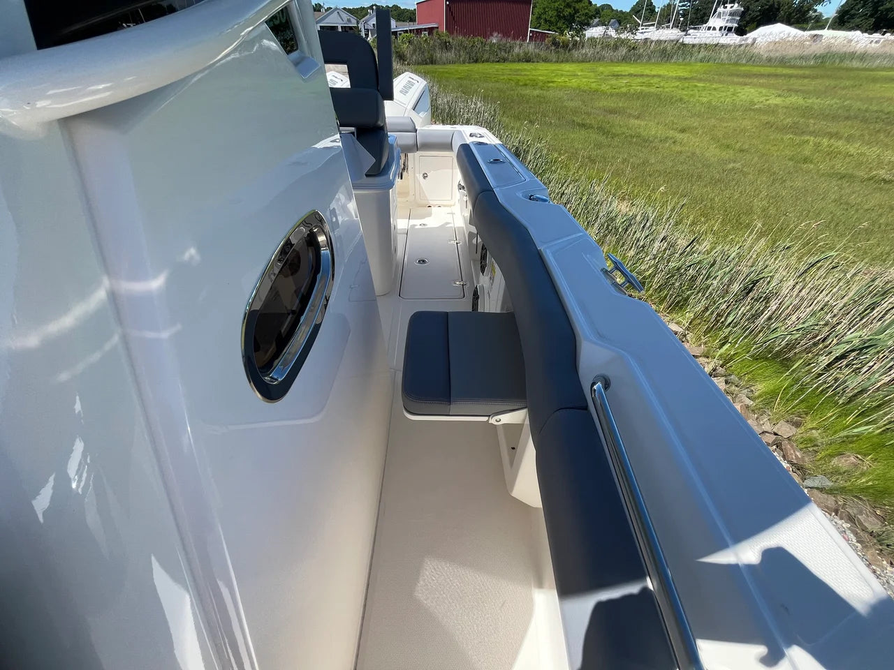 2026 Boston Whaler 250 Outrage 25.0 feet, Clearwater, Florida #13