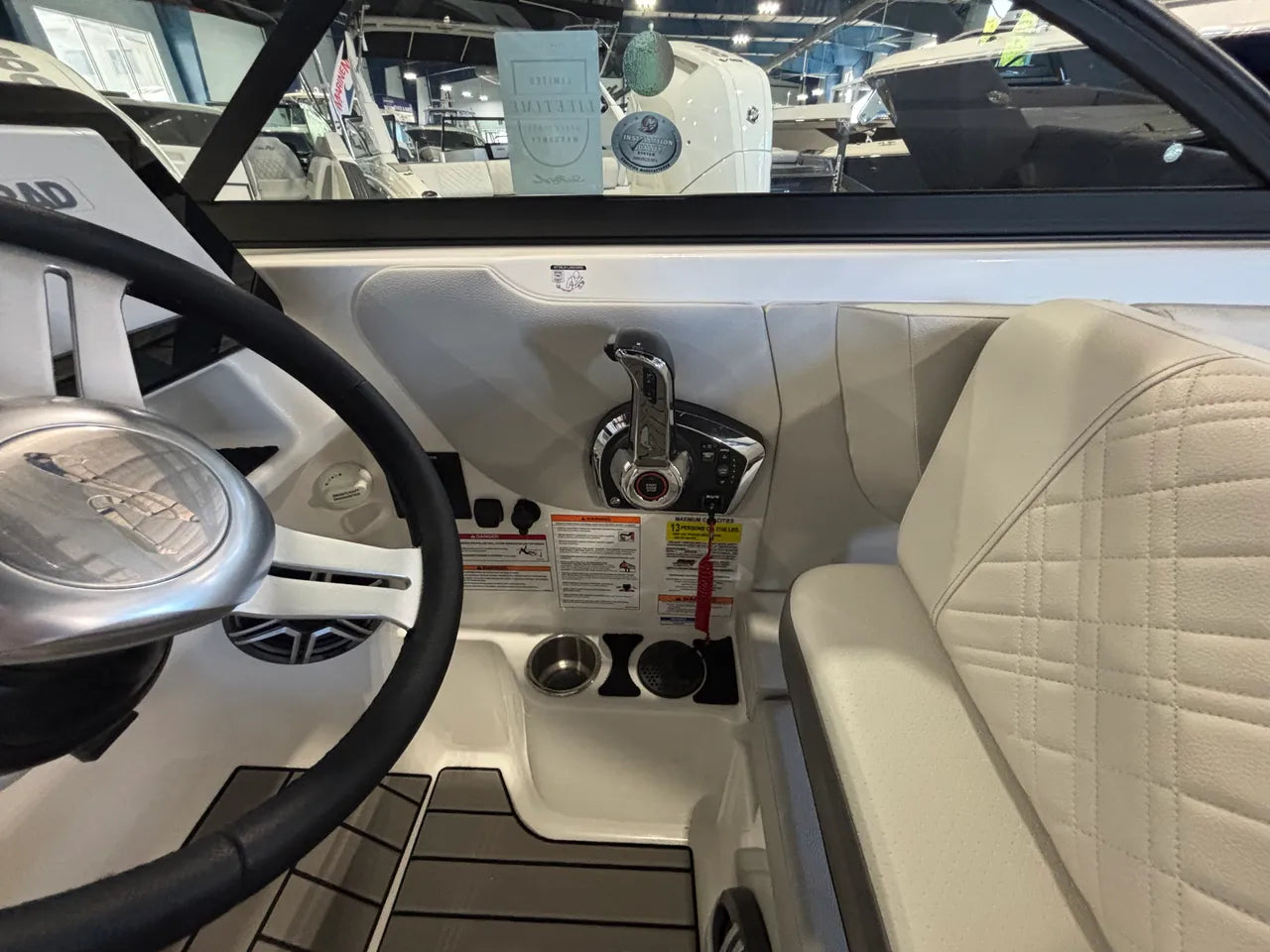 2026 Sea Ray SDX 230 Outboard 23.0 feet, Clearwater, Florida #12