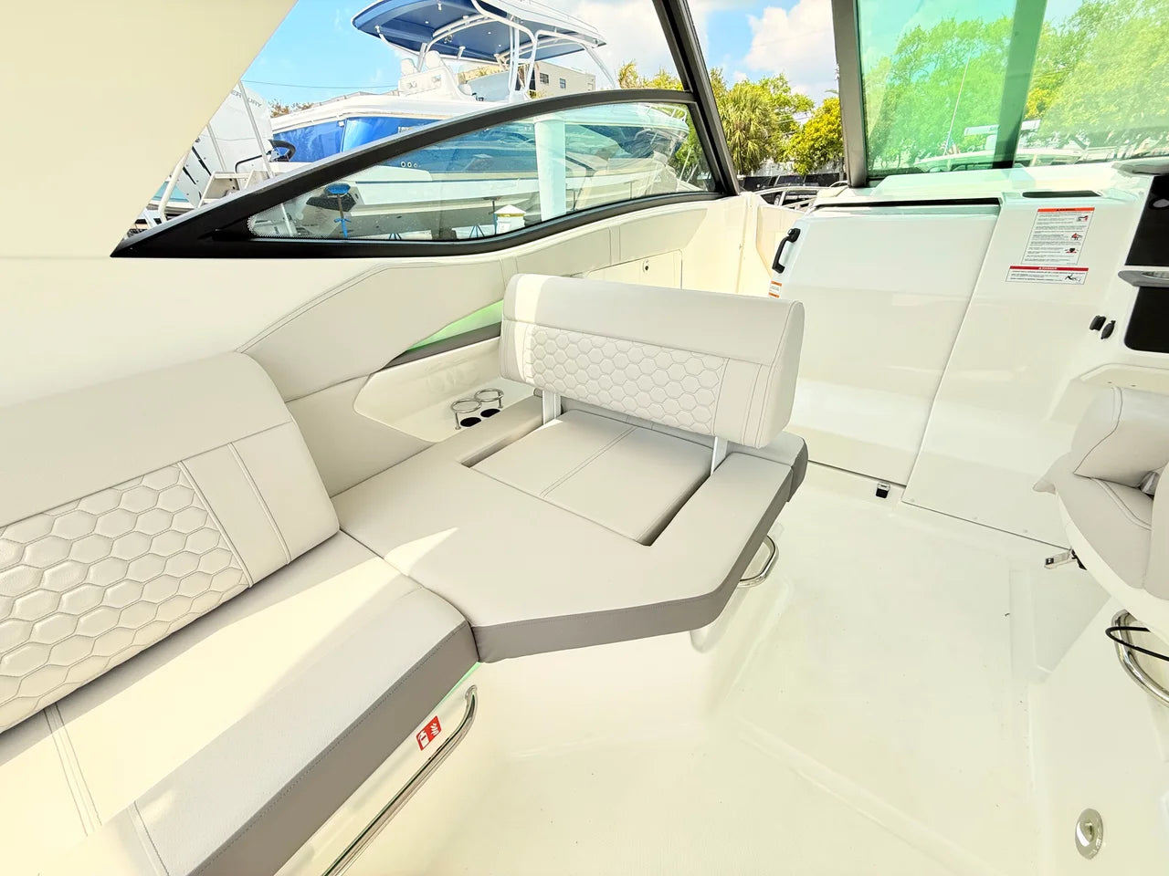 2026 Sea Ray Sundancer 320 Outboard 32.0 feet, Clearwater, Florida #43
