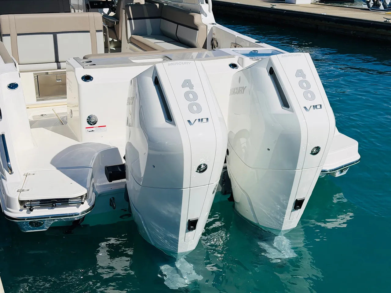 2026 Boston Whaler 330 Vantage 33.0 feet, Clearwater, Florida #31