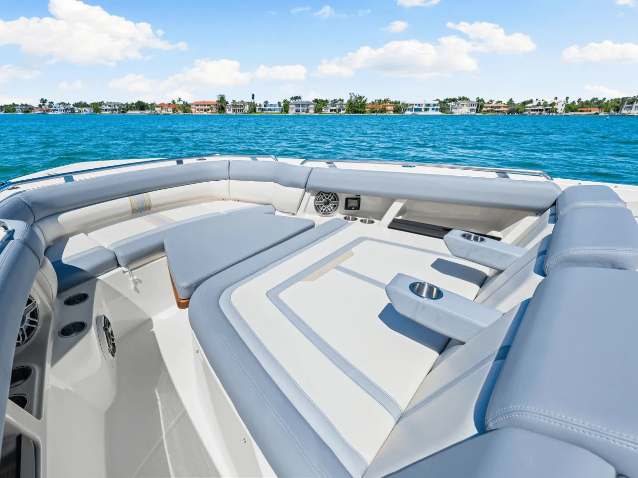 2025 Boston Whaler 350 Realm 35.0 feet, Clearwater, Florida #52