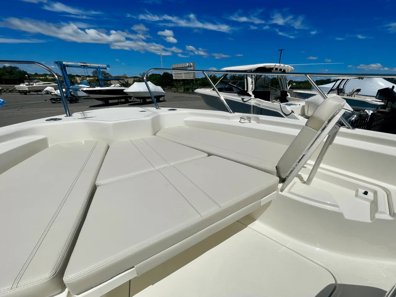 2025 Boston Whaler 280 Dauntless 28.0 feet, Clearwater, Florida #20
