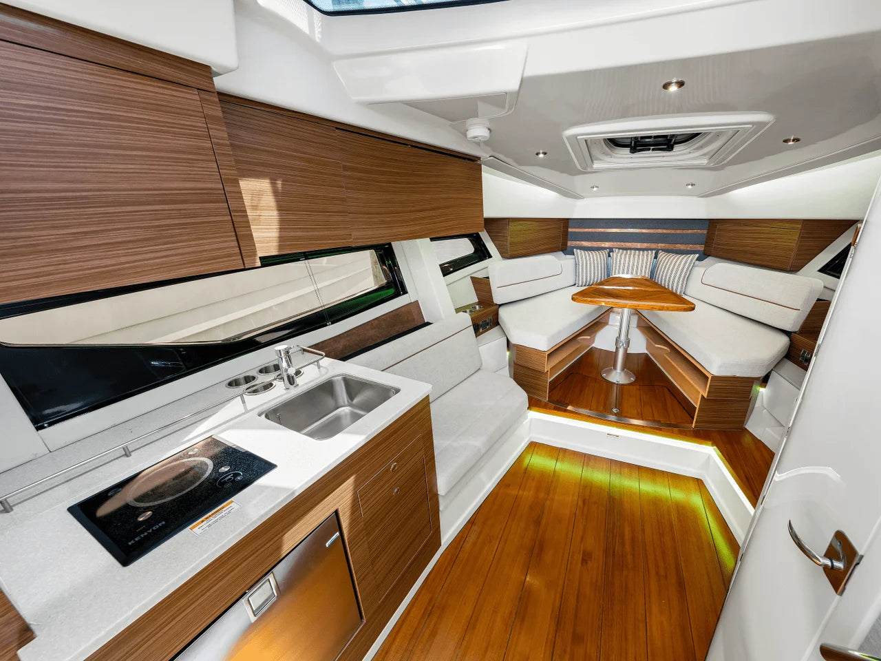 2025 Boston Whaler 365 Conquest 36.0 feet, Clearwater, Florida #56