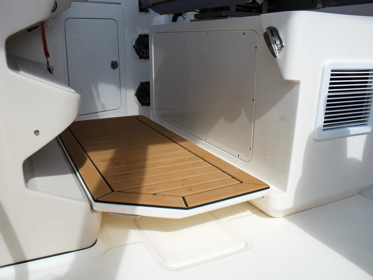2025 Boston Whaler 380 Realm 38.0 feet, Clearwater, Florida #47