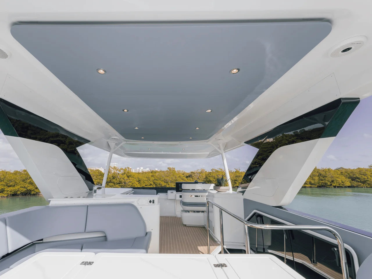 2027 Cruisers Yachts 57FLY 57.0 feet, Clearwater, Florida #45