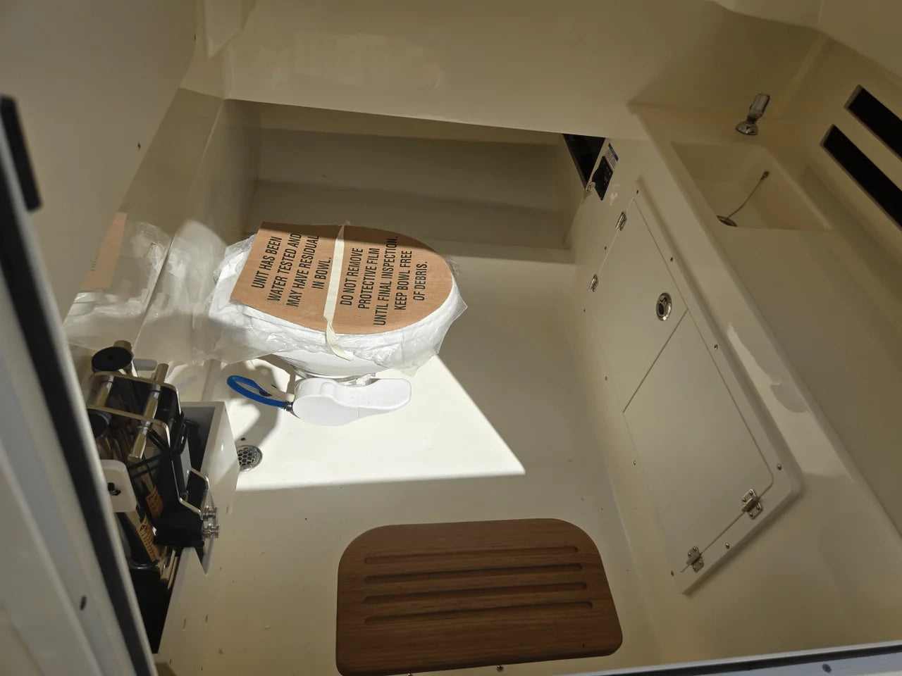 2025 Boston Whaler 330 Outrage 33.0 feet, Clearwater, Florida #23