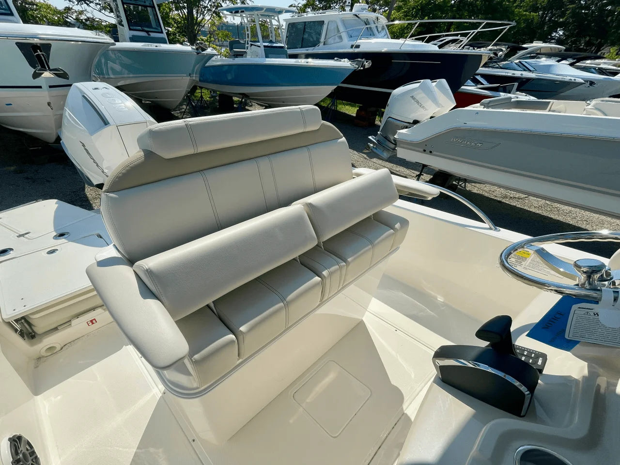 2026 Boston Whaler 250 Dauntless 25.0 feet, Clearwater, Florida #14