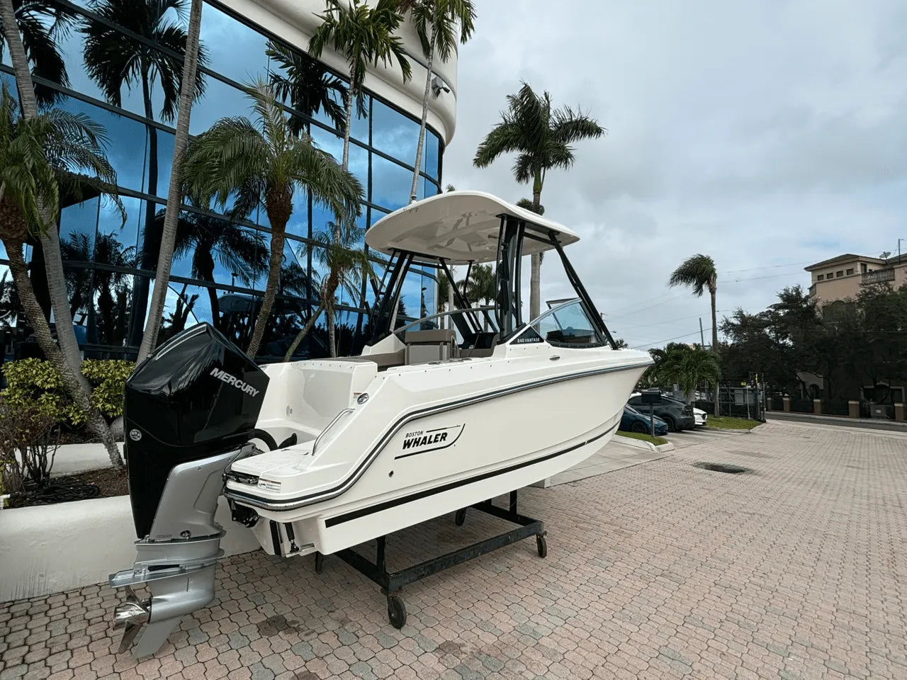 2025 Boston Whaler 240 Vantage 24.0 feet, Clearwater, Florida #3
