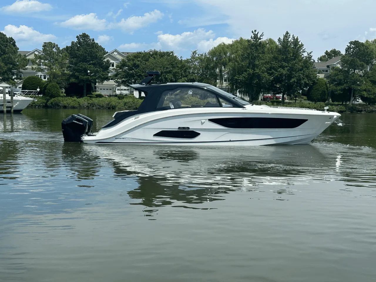 2025 Sea Ray Sundancer 370 Outboard 37.0 feet, Clearwater, Florida #1
