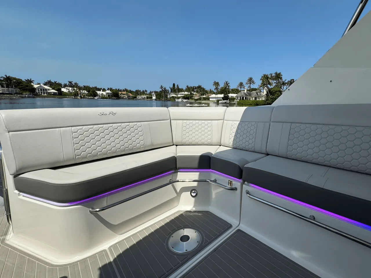 2025 Sea Ray Sundancer 320 Outboard 32.0 feet, Clearwater, Florida #32