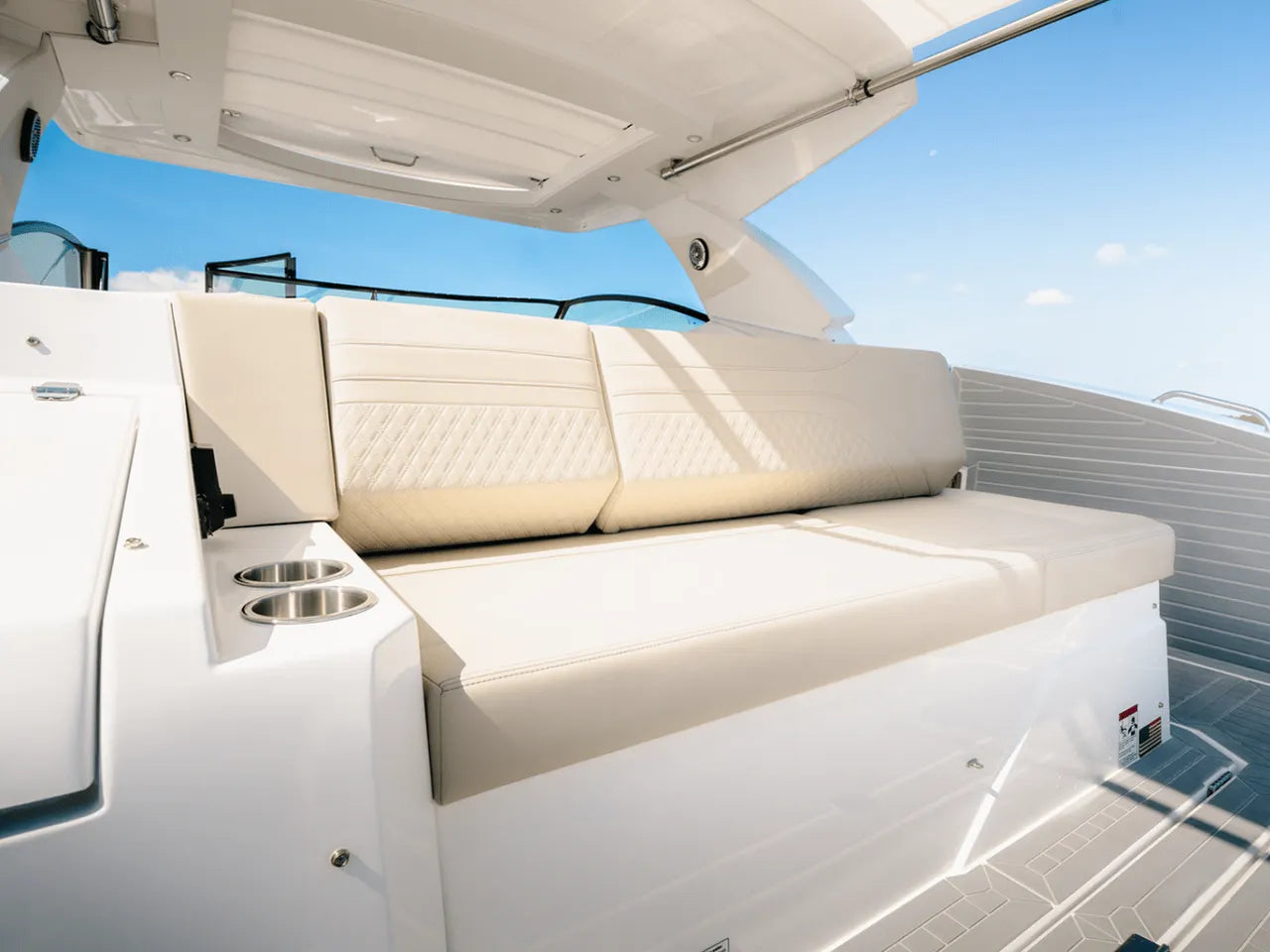 2025 Cruisers Yachts 38 GLS Outboard 38.0 feet, Clearwater, Florida #7