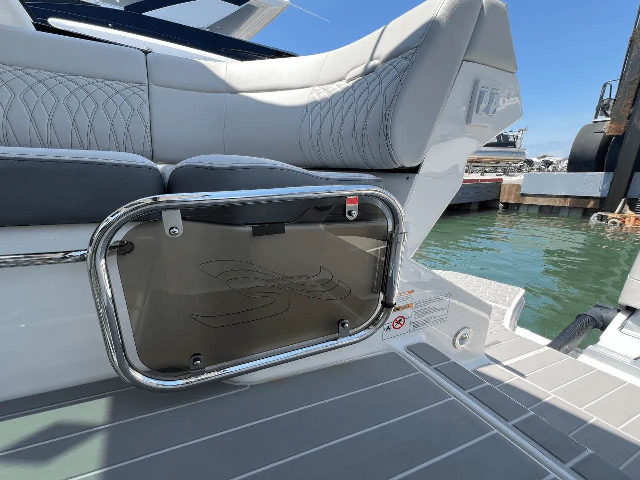 2025 Sea Ray Sundancer 370 Outboard 37.0 feet, Clearwater, Florida #30