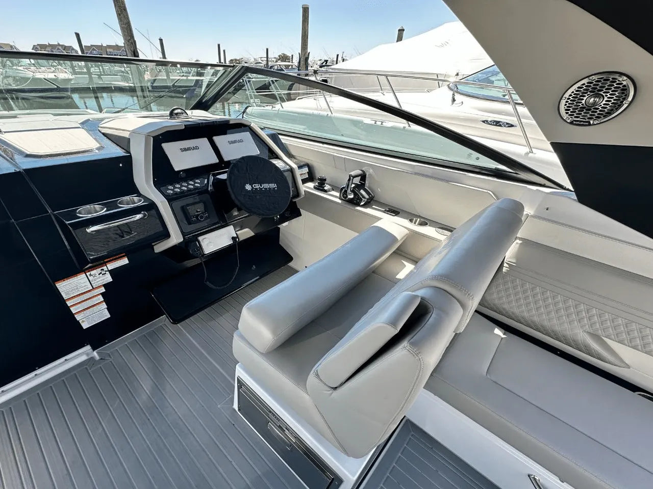 2025 Cruisers Yachts 34 GLS Outboard 34.0 feet, Clearwater, Florida #27