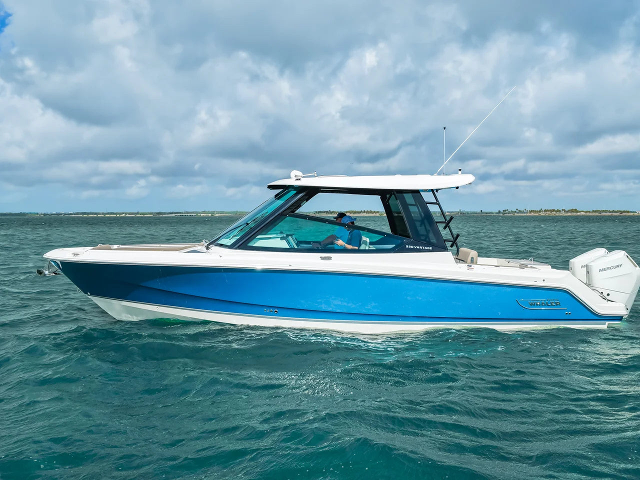 2026 Boston Whaler 330 Vantage 33.0 feet, Clearwater, Florida #1