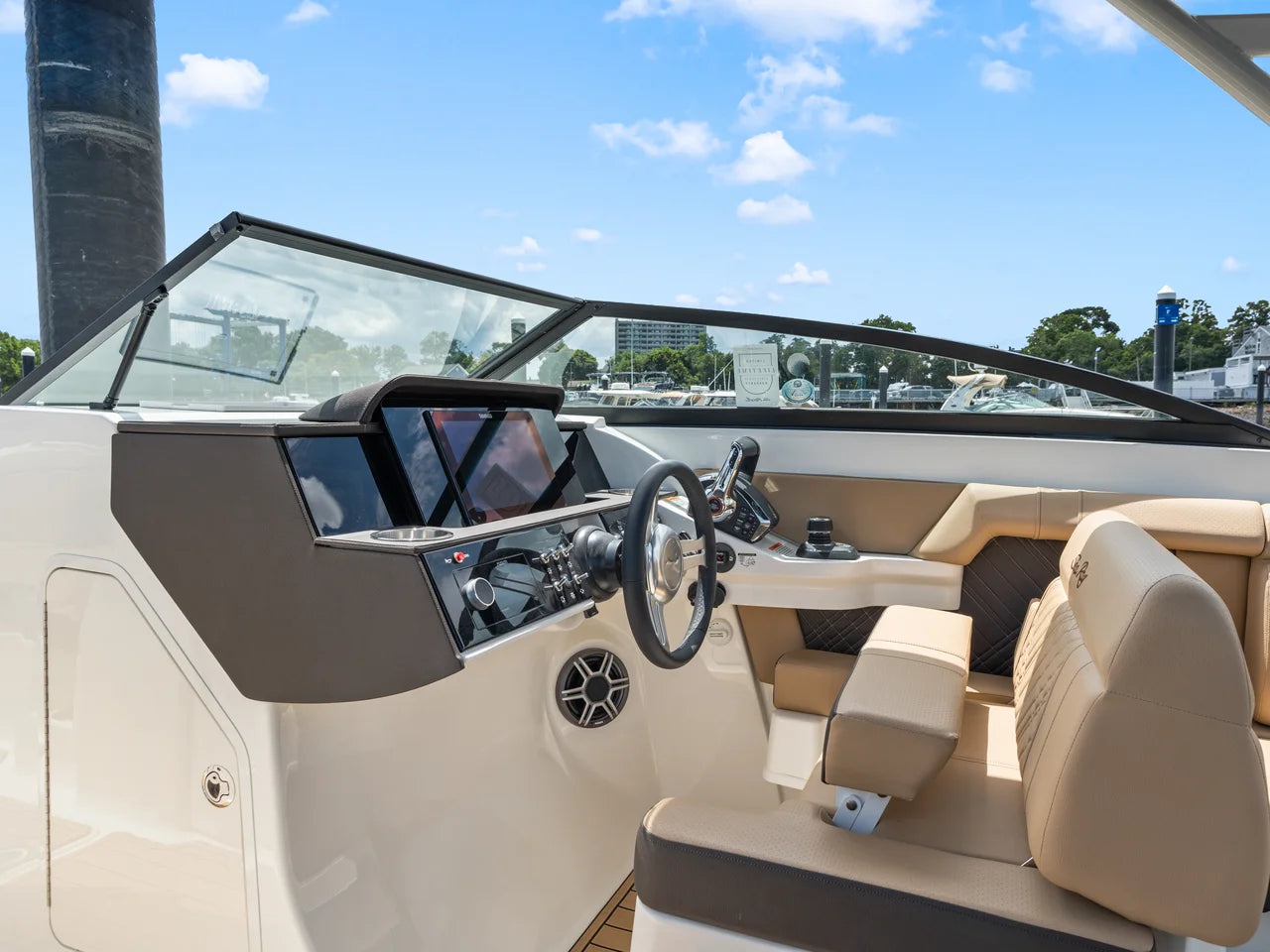 2026 Sea Ray SDX 290 Outboard 29.0 feet, Clearwater, Florida #16