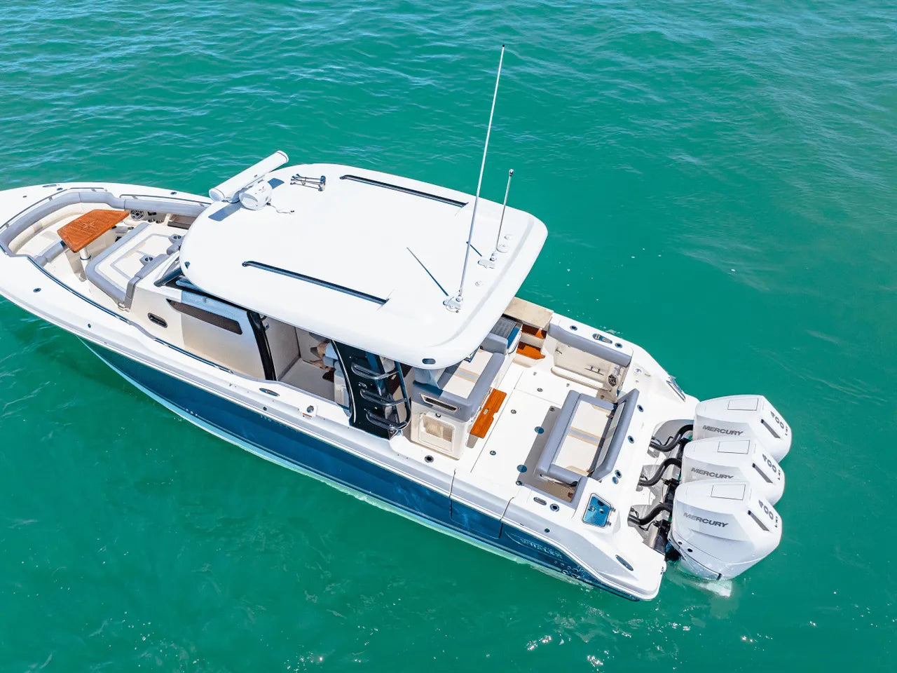 2025 Boston Whaler 350 Realm 35.0 feet, Clearwater, Florida #11