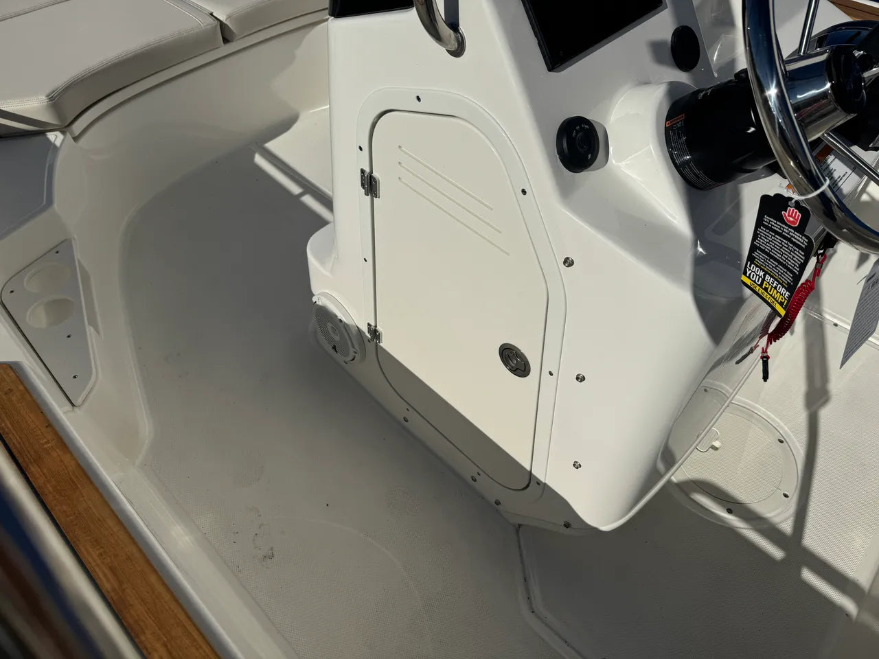 2026 Boston Whaler 170 Montauk 17.0 feet, Clearwater, Florida #17