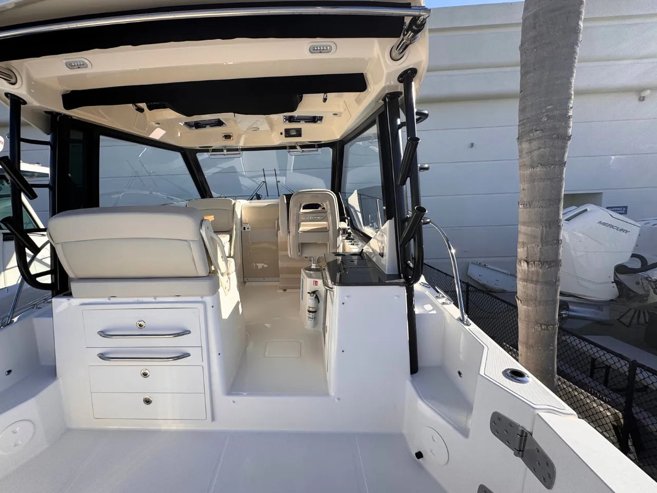 2026 Boston Whaler 325 Conquest 32.0 feet, Clearwater, Florida #11