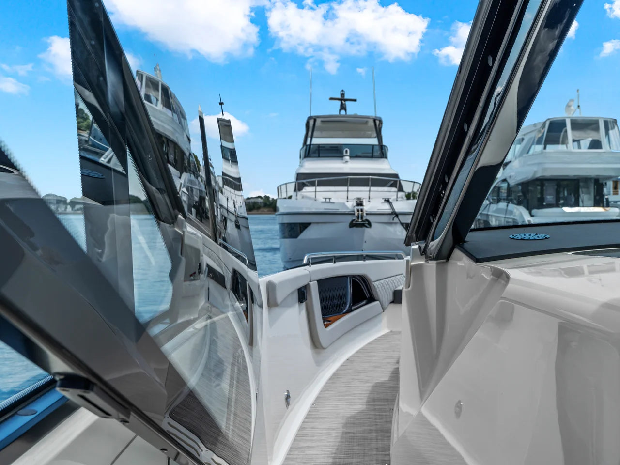 2026 Sea Ray Sundancer 370 Outboard 37.0 feet, Clearwater, Florida #38