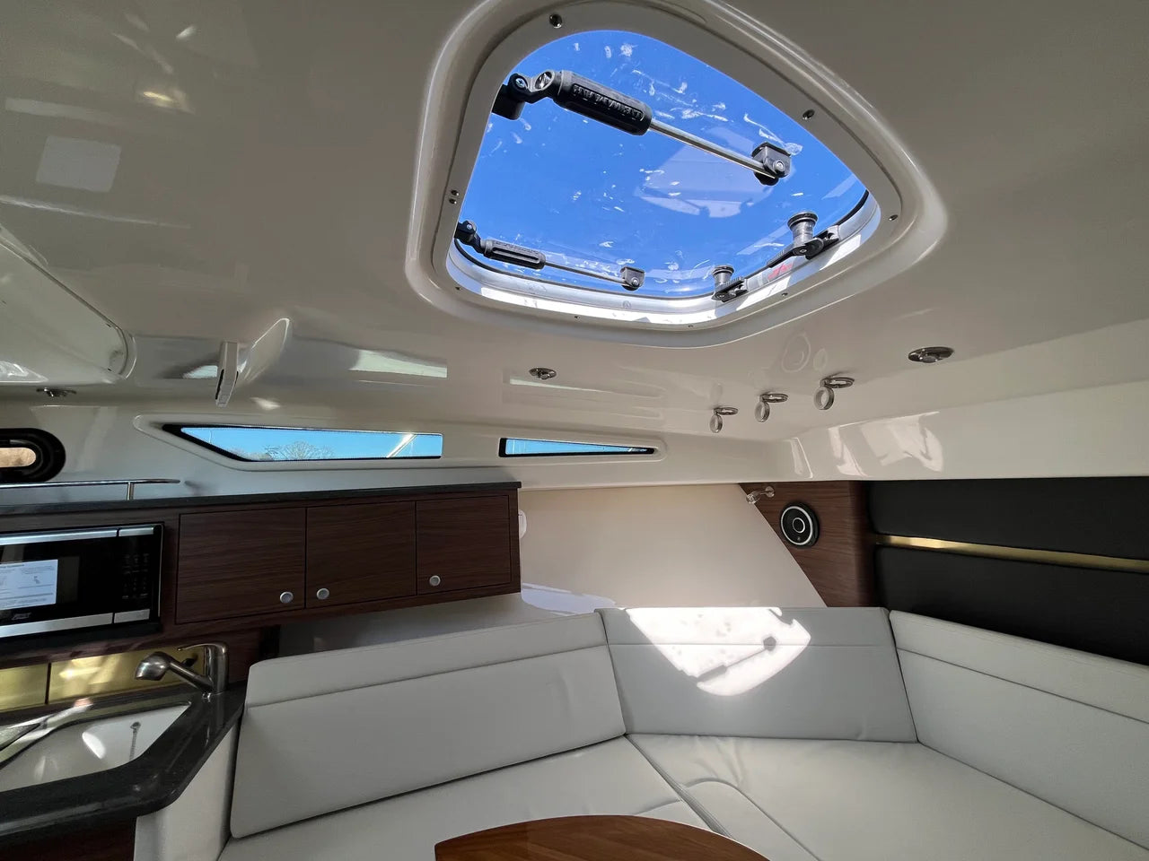 2026 Boston Whaler 325 Conquest 32.0 feet, Clearwater, Florida #31