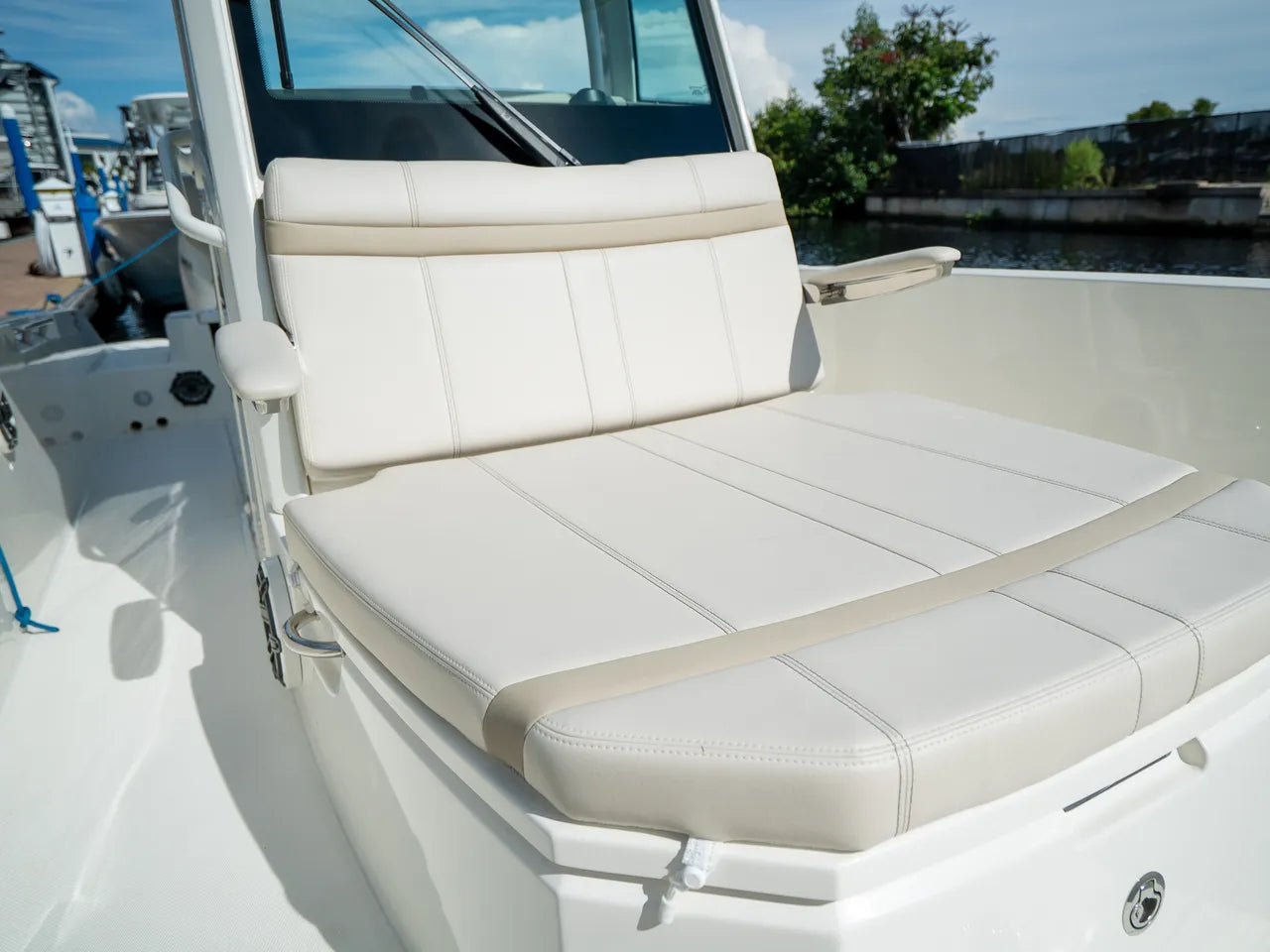 2026 Boston Whaler 280 Dauntless 28.0 feet, Clearwater, Florida #15