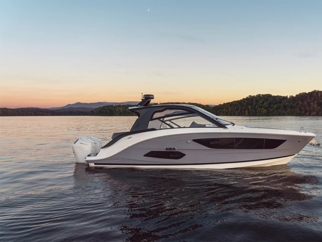 2026 Sea Ray Sundancer 370 Outboard 37.0 feet, Clearwater, Florida #4