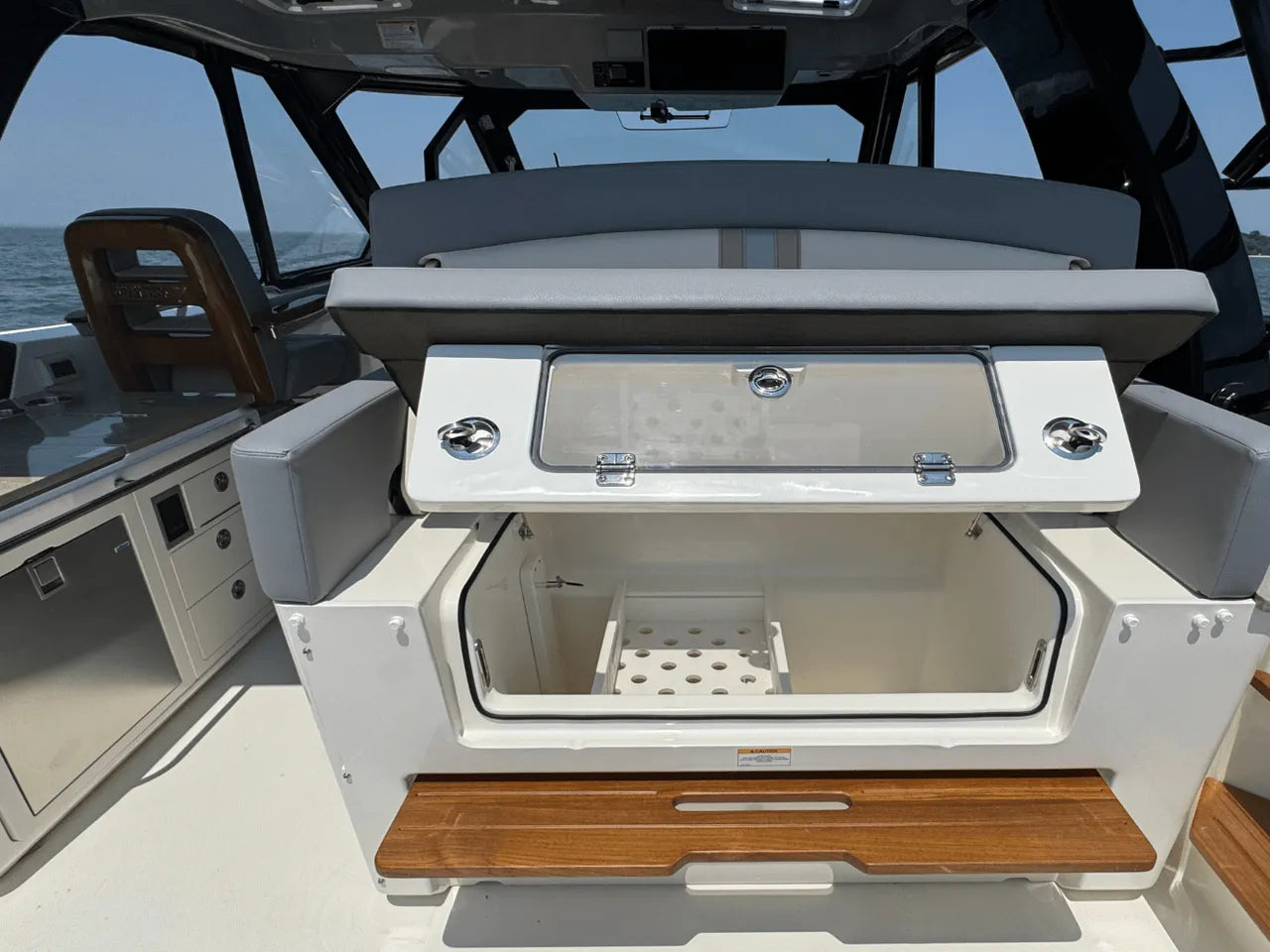 2025 Boston Whaler 380 Realm 38.0 feet, Clearwater, Florida #21